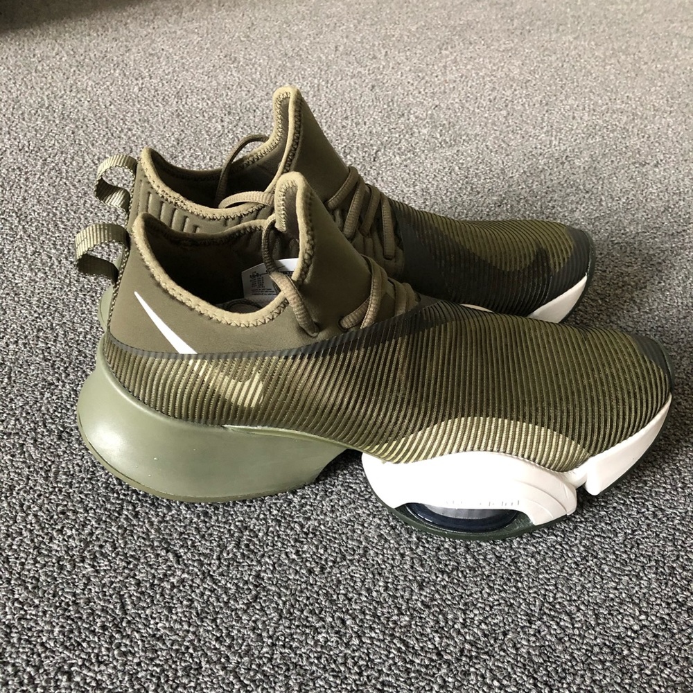 NEW Nike Air Zoom SuperRep HIIT Class Medium Olive